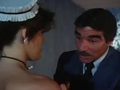 Služkinja je strožji pizda kot moja tajnica