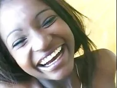 Ponaša se italijanski človek litje dlak ebony dekle
