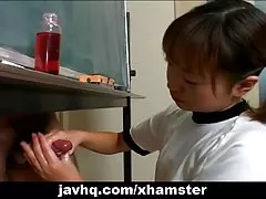 Japonski srček itsuki wakana wanks trdega kurca uncensored